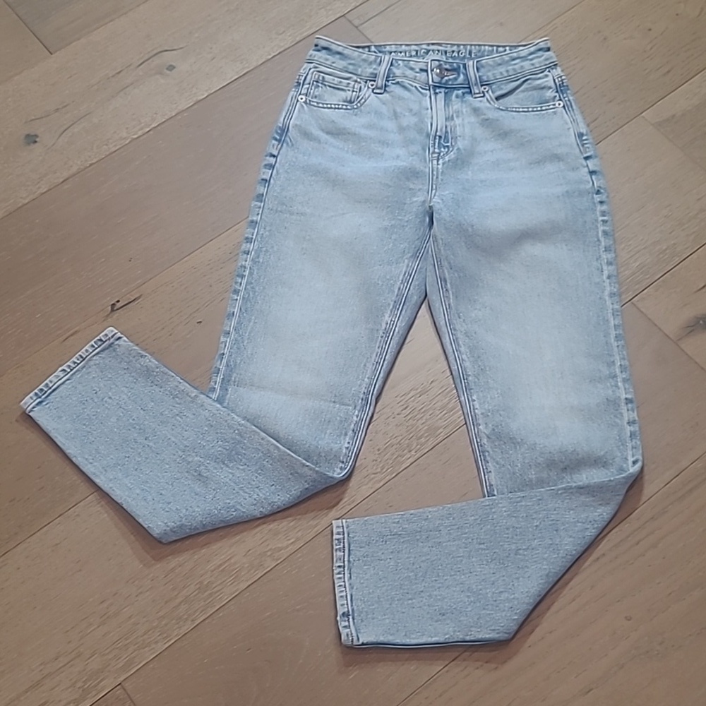 American Eagle Jeans Women's sz 00 Strigid Light Wash Mid Rise Denim